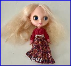 Vintage 1972 Kenner Blythe Doll. Blonde. Draw String Works