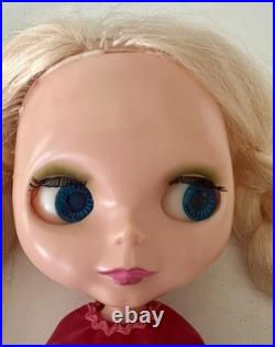 Vintage 1972 Kenner Blythe Doll. Blonde. Draw String Works