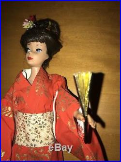 Vintage #4 Ponytail Barbie In Barbie In Japan Near Complete Wig Wardrobe