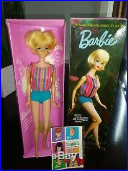 Vintage American Barbie Blonde with bendable legs in Box Japan #1070