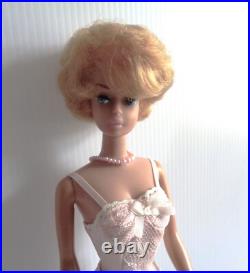 Vintage American Girl Side Part Bubblecut Barbie Doll 1958-59 European W box Vintage American Girl Side Part Bubblecut Barbie Doll 1958-59 European W box