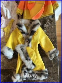 Vintage Barbie 1960s Cousin Francie Brunette Short Flip TNT & Clothes