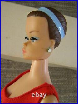 Vintage Barbie 1962 Teen Fashion Model Doll Original box, swim suit and wig set