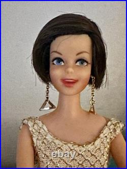 Vintage Barbie 1967 Casey MOD Doll #1180 Brunette Withswimsuit and earrings