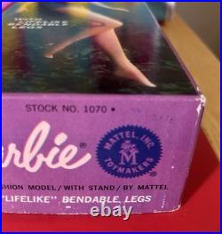 Vintage Barbie AMERICAN GIRL SIDE-PART BROWNETTE RARE LOW COLOR MIB