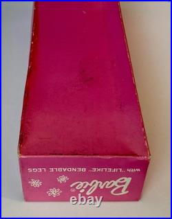 Vintage Barbie Ash Blonde American Girl Barbie Box #1070