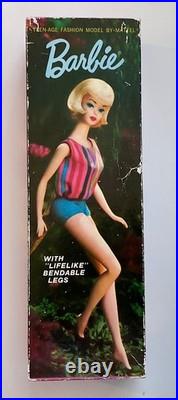 Vintage Barbie Ash Blonde American Girl Barbie Box #1070
