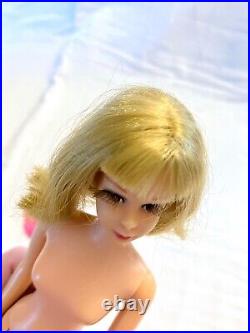 Vintage Barbie FRANCIE Bend Leg Doll #1130 Blonde Flip Hair & Mod Swimsuit