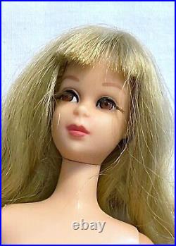 Vintage Barbie FRANCIE Bend Leg Doll #1130 Blonde Flip Hair & Mod Swimsuit