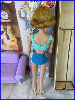 Vintage Barbie, Midge Doll #860 In Original Box withStand Blonde. 1962 Pretty Doll