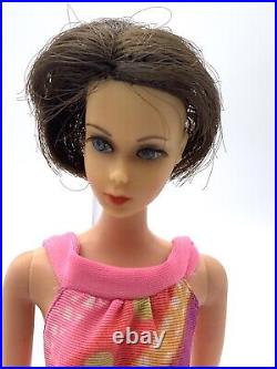 Vintage Barbie Pretty MOD Brunette HAIR FAIR Doll on JAPAN TWIST n TURN BODY