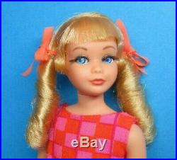 Vintage Barbie SKIPPER Doll TWIST'N TURN TNT SAUSAGE CURLS 1105 Swimsuit