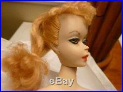 Vintage Barbie ponytail #2 blond-Fabulous! Square JAPAN box on foot tm box stand
