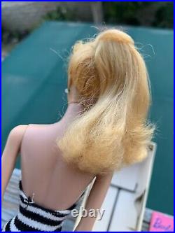Vintage Beautiful Barbie Blue Eyeshadow Eyes Ponytail Blonde Box #5 Hollow Body