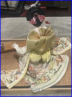 Vintage C1960 Japanese GEISHA Doll withmusical instrument silk KIMONO & Glass Case