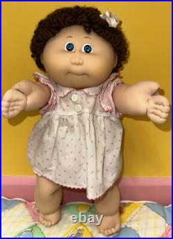 Vintage Cabbage Patch Kids Tsukuda Japan Doll Girl Brunette Loop Blue Eyes