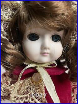 Vintage Gorham Musical Automated Doll Sylvaine in Case- Plays Nadia's Theme