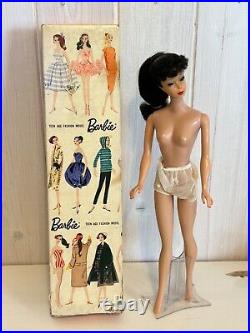 Vintage JE Japan dressed box #5 Ponytail Barbie doll in gay parisienne R box