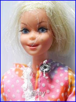 Vintage Japan 1966 Twiggy /casey Barbie Doll + 1963 Pony Tail Case, + Clothing