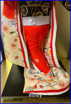 Vintage Japanese Doll Kimono Geisha Maiko Bell Sukiyo