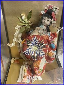 Vintage Japanese Geisha Doll In Glass Wood Case