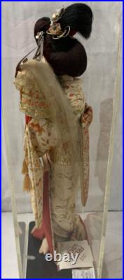Vintage Japanese Geisha doll crafted design