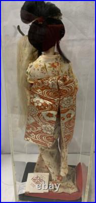 Vintage Japanese Geisha doll crafted design