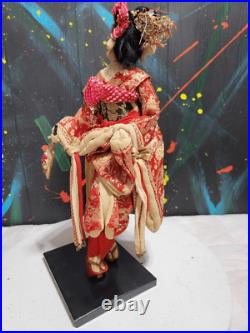 Vintage Japanese Giesha Kimono Doll With Fan 18