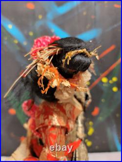 Vintage Japanese Giesha Kimono Doll With Fan 18