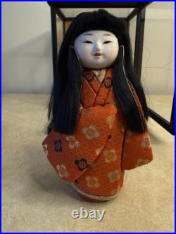 Vintage Japanese Kimekomi Geisha Doll in Glass Display Case Vintage Japanese Kimekomi Geisha Doll in Glass Display Case