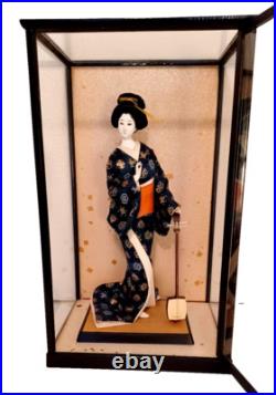 Vintage Japanese Large Geisha Doll withShamisen in Glass Case, 17.5 in Vintage Japanese Large Geisha Doll withShamisen in Glass Case, 17.5 in