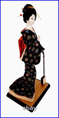 Vintage Japanese Large Geisha Doll withShamisen in Glass Case, 17.5 in Vintage Japanese Large Geisha Doll withShamisen in Glass Case, 17.5 in