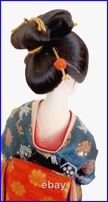 Vintage Japanese Large Geisha Doll withShamisen in Glass Case, 17.5 in Vintage Japanese Large Geisha Doll withShamisen in Glass Case, 17.5 in