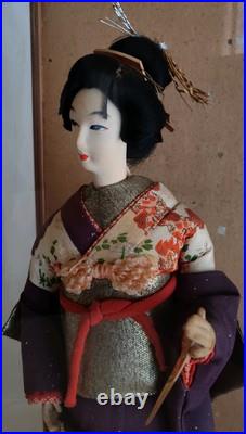Vintage Japanese Oiran Geisha Doll in Original Glass Box Vintage Japanese Oiran Geisha Doll in Original Glass Box