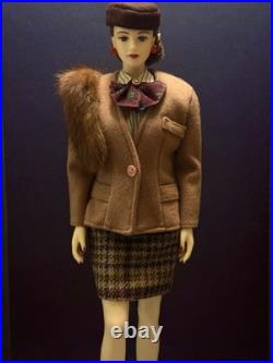 Vintage Lady Luminous Doll 1987 Brunette #913-175 Day Suit Japan