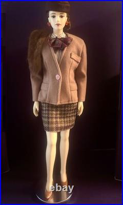 Vintage Lady Luminous Doll 1987 Brunette #913-175 Day Suit Japan