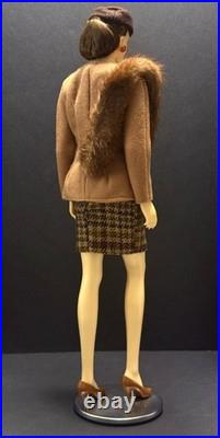 Vintage Lady Luminous Doll 1987 Brunette #913-175 Day Suit Japan