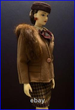 Vintage Lady Luminous Doll 1987 Brunette #913-175 Day Suit Japan