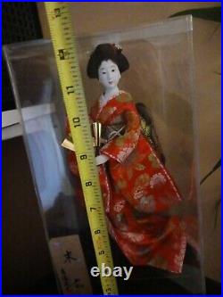 Vintage Luxurious traditional Japanese maiko doll and elaborate handwork. Photos