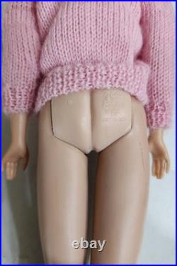 Vintage Mattel #6 Ponytail Barbie In 1963 Dressed Doll Box Knitting Pretty #957