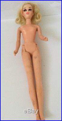 Vintage Mattel Japan Barbie no bangs tnt Francie doll in original outfit htf
