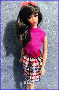 Vintage Mod 1967 Brunette TNT Barbie SEARS Beautiful Blues Gift Set Doll Japan