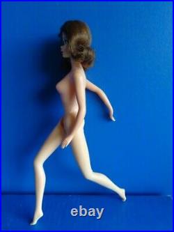 Vintage Mod Barbie- Twist'n Turn- Reddish Brown Flip Hairstyle