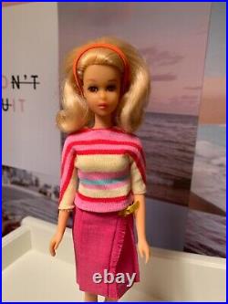 Vintage Mod Era 1971 Blonde Twist N Turn TNT No Bangs Francie Doll Mattel