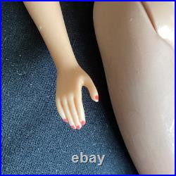 Vintage Platinum Blonde Bubble Cut Barbie. Very Clean. Japan. 30 Pieces Clothing Vintage Platinum Blonde Bubble Cut Barbie. Very Clean. Japan. 30 Pieces Clothing