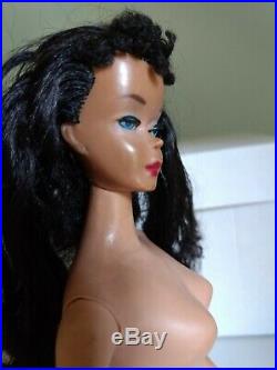Vintage Ponytail Barbie #3 or #4 Blue Eyeliner Brunette Barbie TM, Japan on Foot