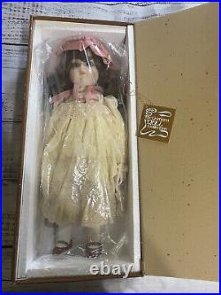 Vintage Rosamond 1981 Gorham musical doll 17 doll 8399B Close To You
