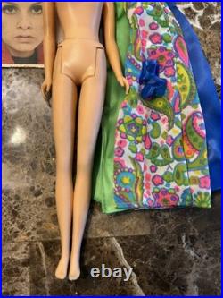 Vintage TWIGGY Doll 1967 Japan #1185 Blonde Hair & Outfit