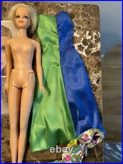 Vintage TWIGGY Doll 1967 Japan #1185 Blonde Hair & Outfit
