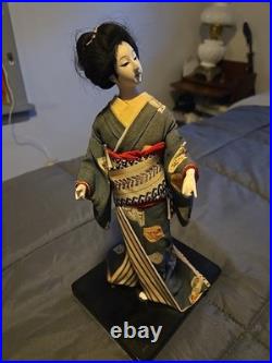 Vintage Traditional Geisha Doll